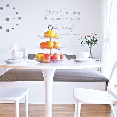 A Nice Place To Stay Apartments براغ الغرفة الصورة