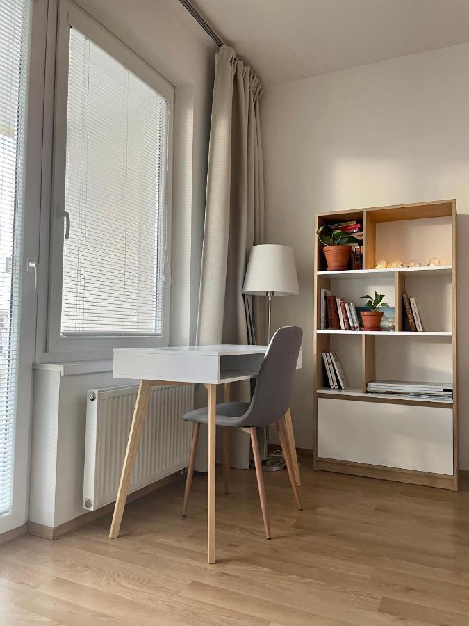 A Nice Place To Stay Apartments براغ المظهر الخارجي الصورة