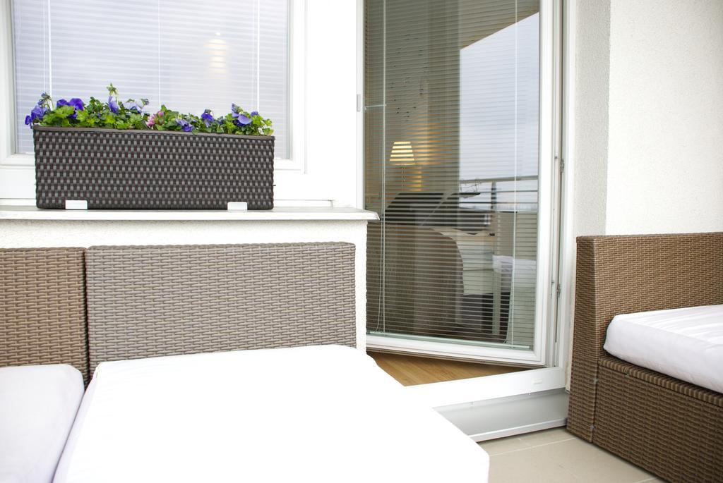 A Nice Place To Stay Apartments براغ المظهر الخارجي الصورة