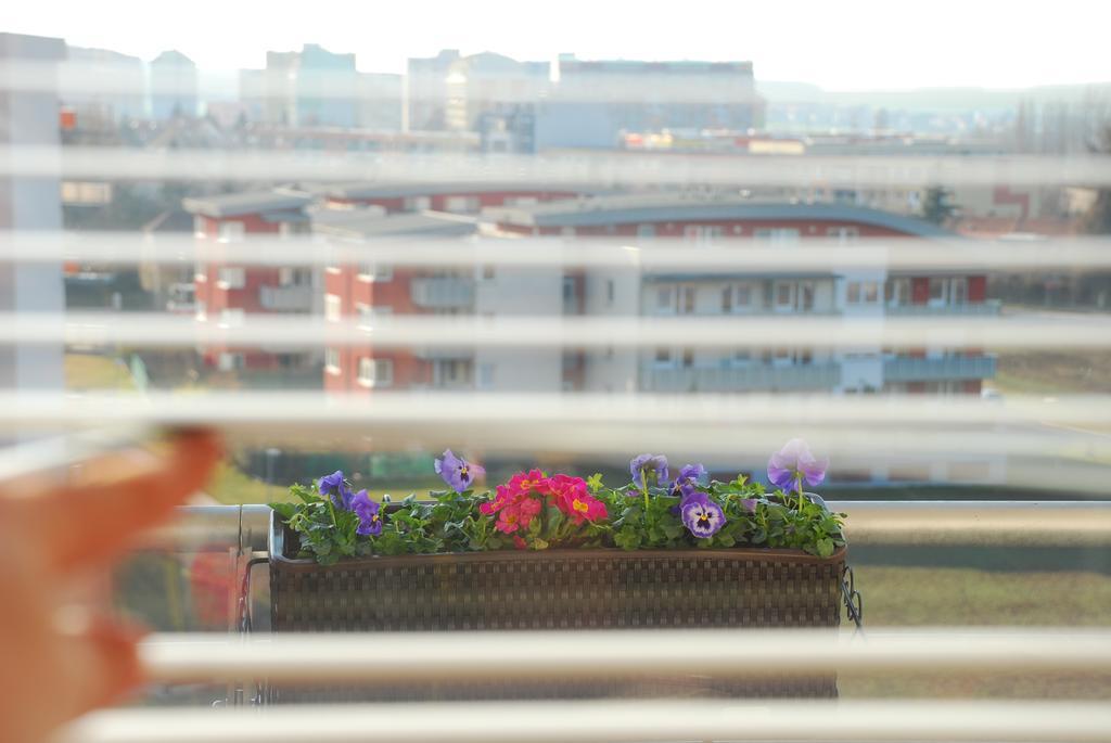 A Nice Place To Stay Apartments براغ المظهر الخارجي الصورة